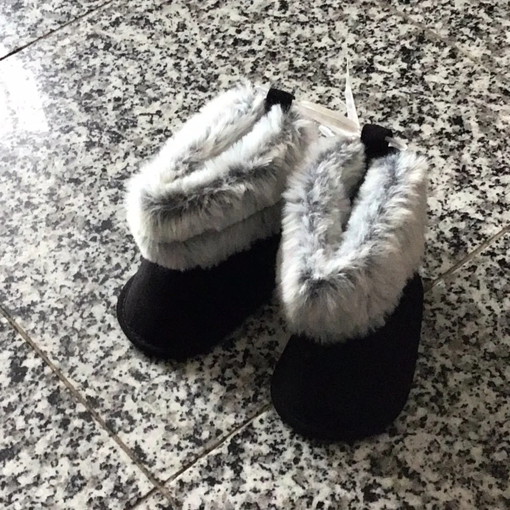Stepping Stones comfortable and stylish shoes for young sweet babies feet.
